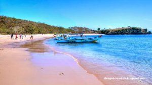 pantai pink lombok
